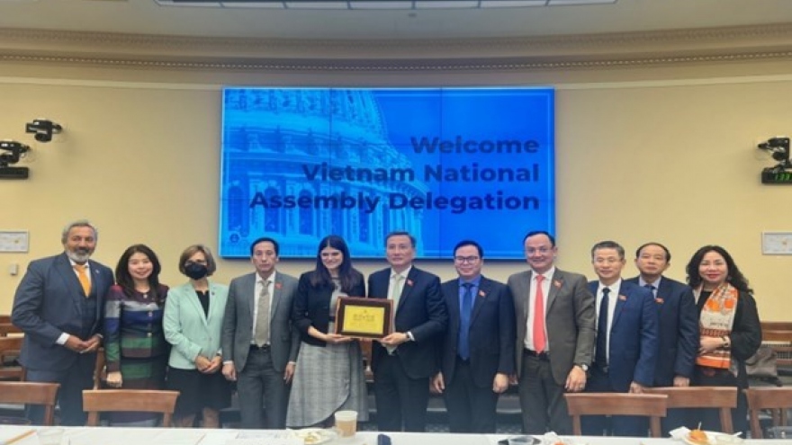 Vietnam, US boost parliamentary cooperation in science, tech, environment